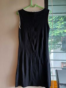 Black Sleeveless Dress