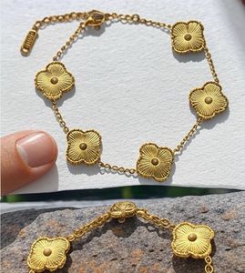 18k Gold Plated Clover Bracelet🎀🎀🎀