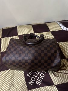 Louis Vuitton Speedy 30
