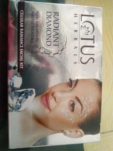 Lotus Diamond Facial Kit