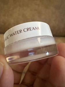Charlotte Tilbury Magic Water Cream