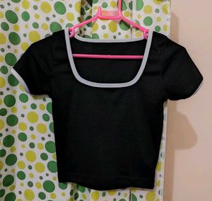 Black Ribbed Crop Top