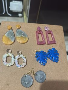 Pack Of 5 Earrings