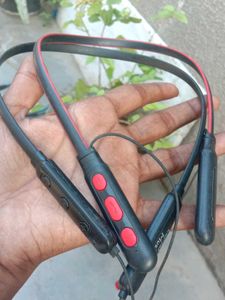 2pcs Bluetooth wireless Earphones