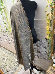 Unisex Burberry Wool Shawl Semi Winter