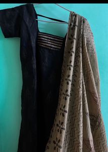 Elegant Kurta Set with Shawl