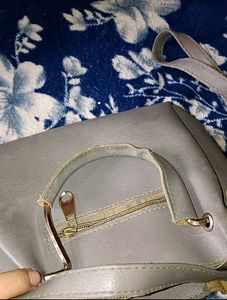 Comb2 Sling Bag And 2 Earing