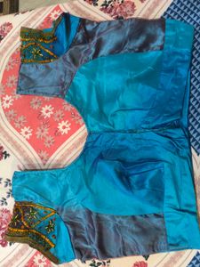 Red, blue and purple blend net saree