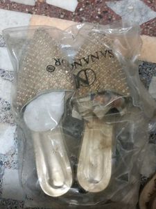 Elegant Green And Gold Heels