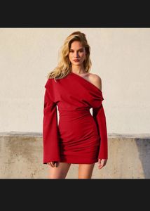 Newme off shoulder red dress
