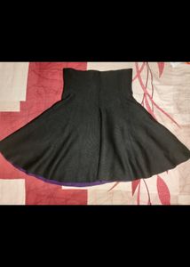 Plain Black Short Skirt