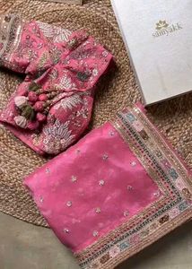 Pink saree 🥰