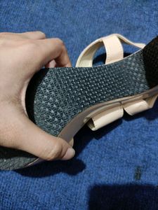 sale till 5AM NUDE HEELS