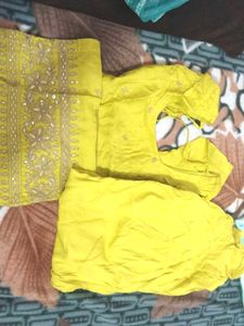 dupatta,suit,bridal lehenga,coat