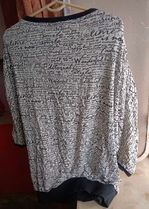 Printed Women&#39;s Top