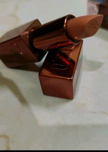 Too Faced Lipstick