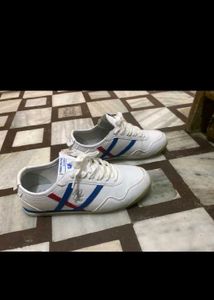 Red Tape Classic Sneakers