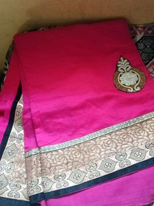 Elegant Pink Saree with Border