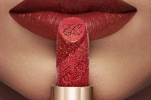 Estee Lauder Wedding Edition Lipstick Scarlet Kiss