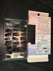 Mumuso Press-On Nails (Dreamland Collection) – 30