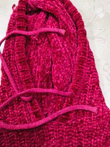 Red crop Knit Hoodie