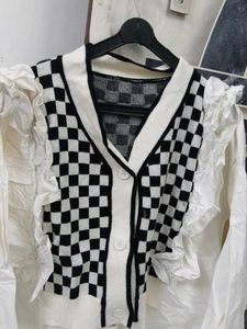 cream top with kind of attached chex