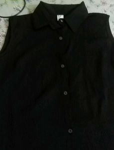 Sleevless Black Bottoms Up Top