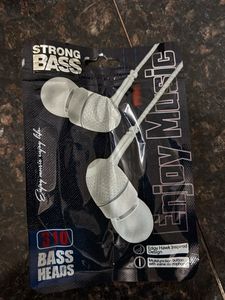 Strong Bass 310 Earbuds - New in Package!
