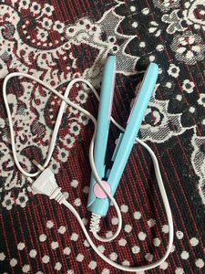 Mini Hair straightener Blue Colour
