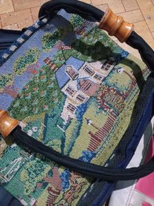 7 Handbags &amp; Shoulder Bags