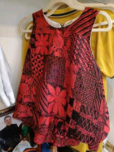 Bold Red &amp; Black Printed Sleeveless Top
