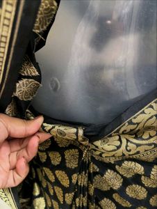 black n gold Banarsi saree