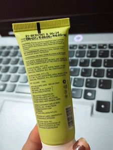 Dot &amp; Key Face Wash