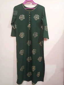 Women Kurta Set.