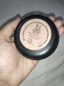 Stay Quirky Compact Powder