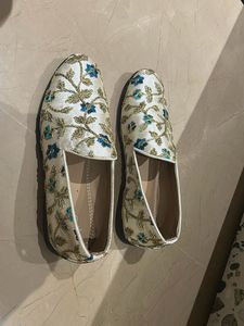 Embroidered Floral Loafers