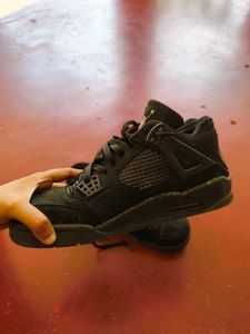 Air Jordan 4 Retro “Black Cat”