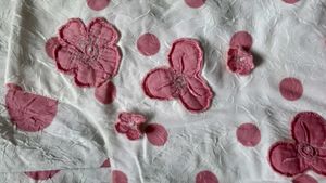 Pretty polka dots summer dress 10- 12/13 age