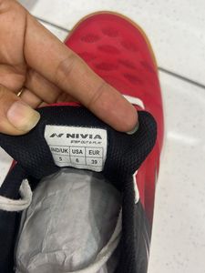 Red Nivia Tennis 🎾 Sports Shoes 👟 Uk 5