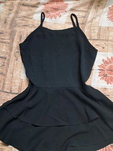 Black Flarred Top