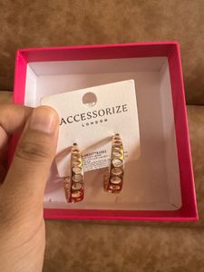 Accessorize London: Gold Cutout Hoop Earrings