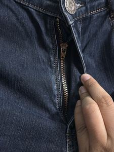 Women’s Straight-fit Jeans