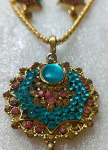 Elegant Necklace &amp; Earring Set