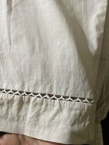 WWhite Embroidered Kurta Set Chikankari