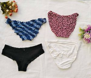 Victoria&#39;s Secret : 4 Panty