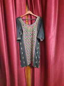 Black cotton kurta with kathastich design
