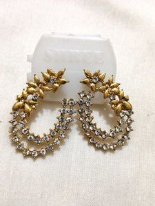 Elegant Floral Drop Earrings