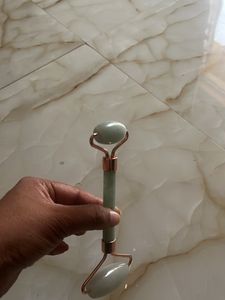 Brand New Face Roller Or Massager