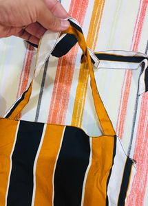 Crop Top With Halter Neck Of Color Mustard Black