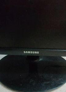 24 Inch Samsung Computer Monitor (LCD)